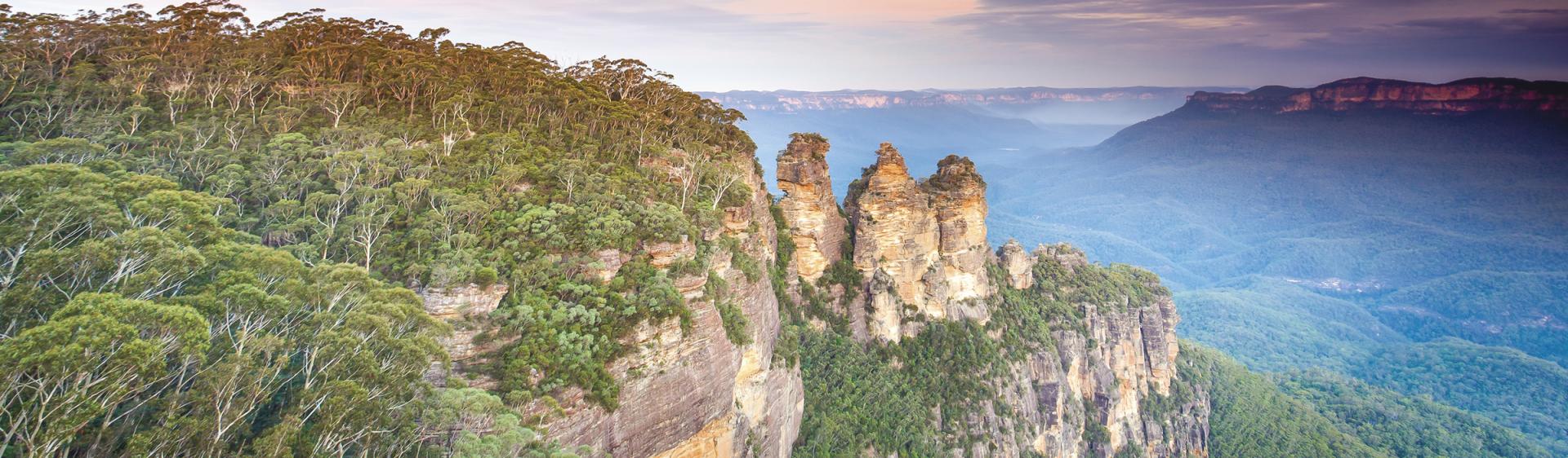 蓝山卡通巴的三姐妹峰 (Three Sisters, Katoomba - Blue Mountains)